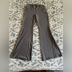 Gilly Hicks Active Recharge High-Rise Flare